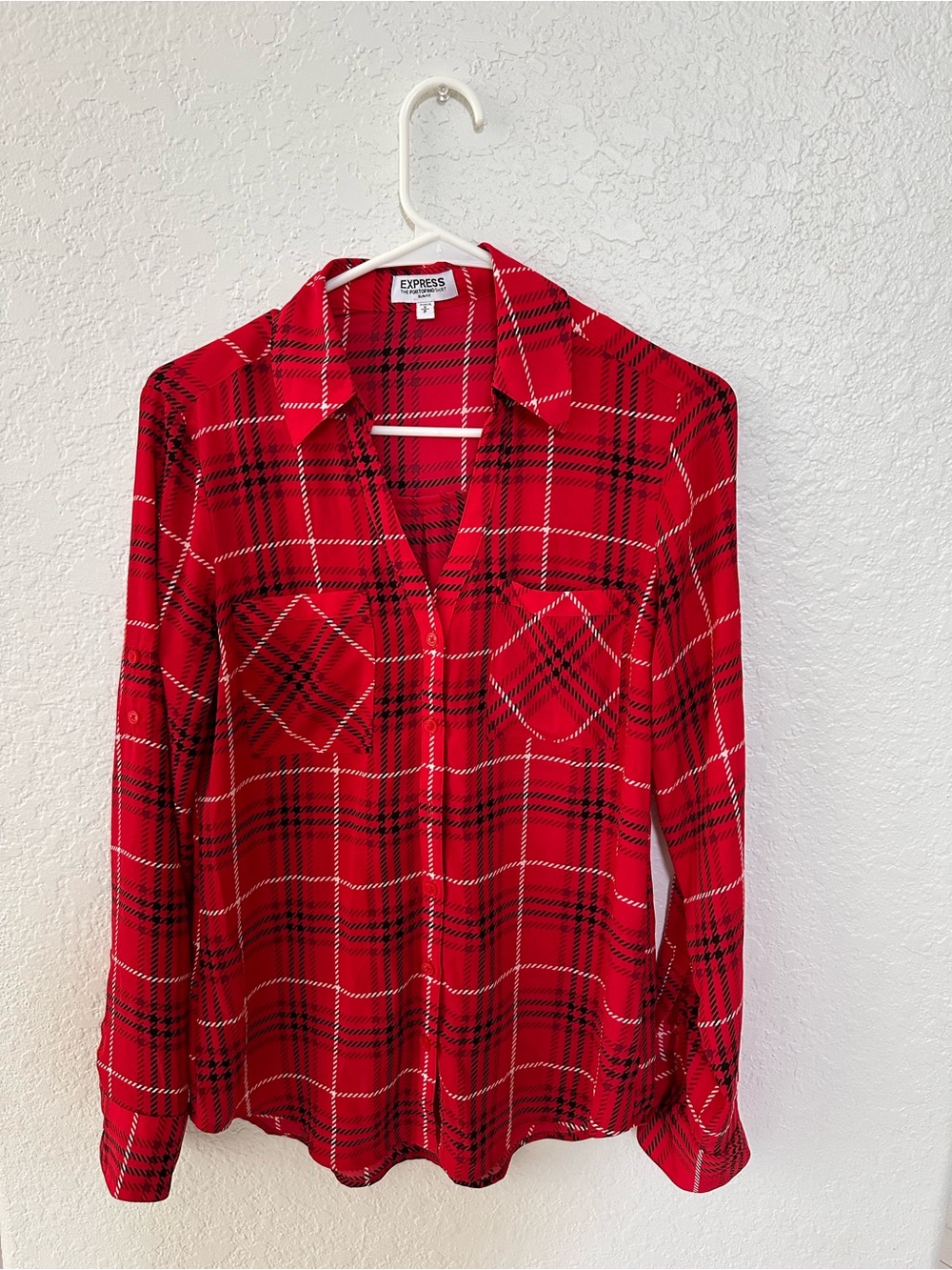 Express The Portofino Shirt Slim Fit Red & Black Plaid Shirt Small